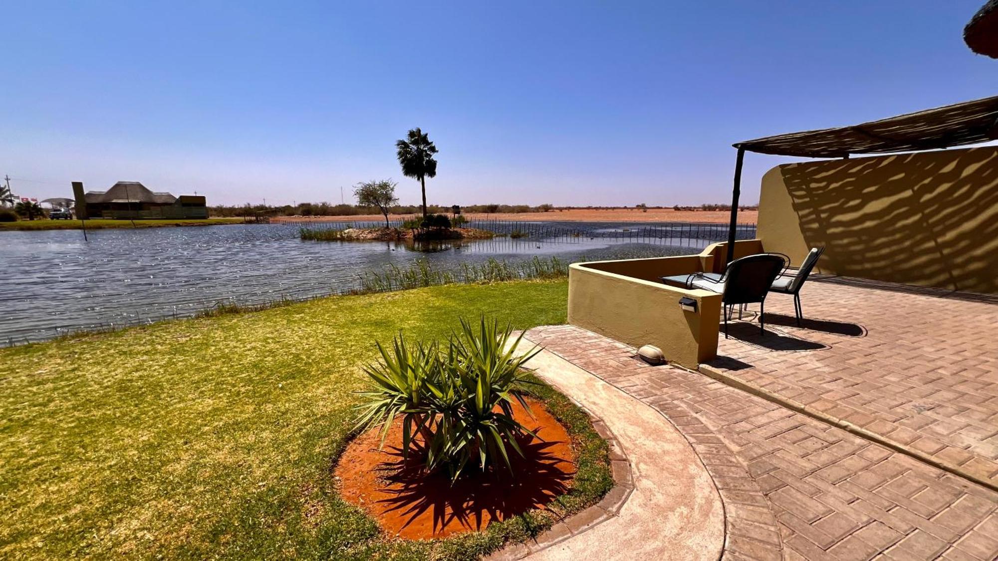 Lapa Lange Game Lodge Mariental Exterior foto