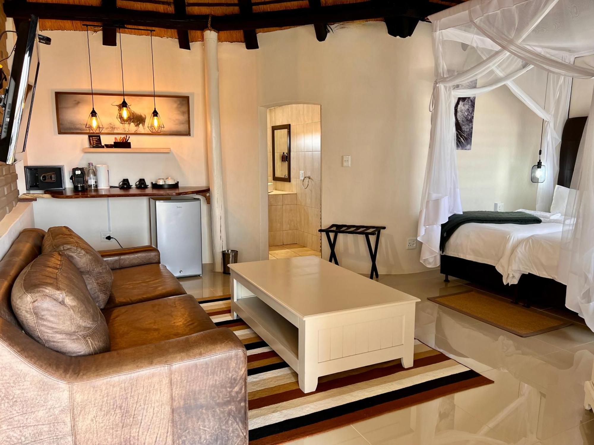 Lapa Lange Game Lodge Mariental Exterior foto